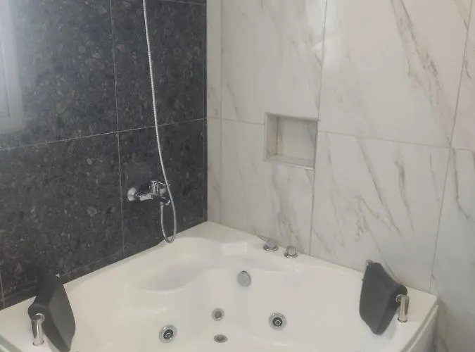 Ruby Yiasemina Villa *